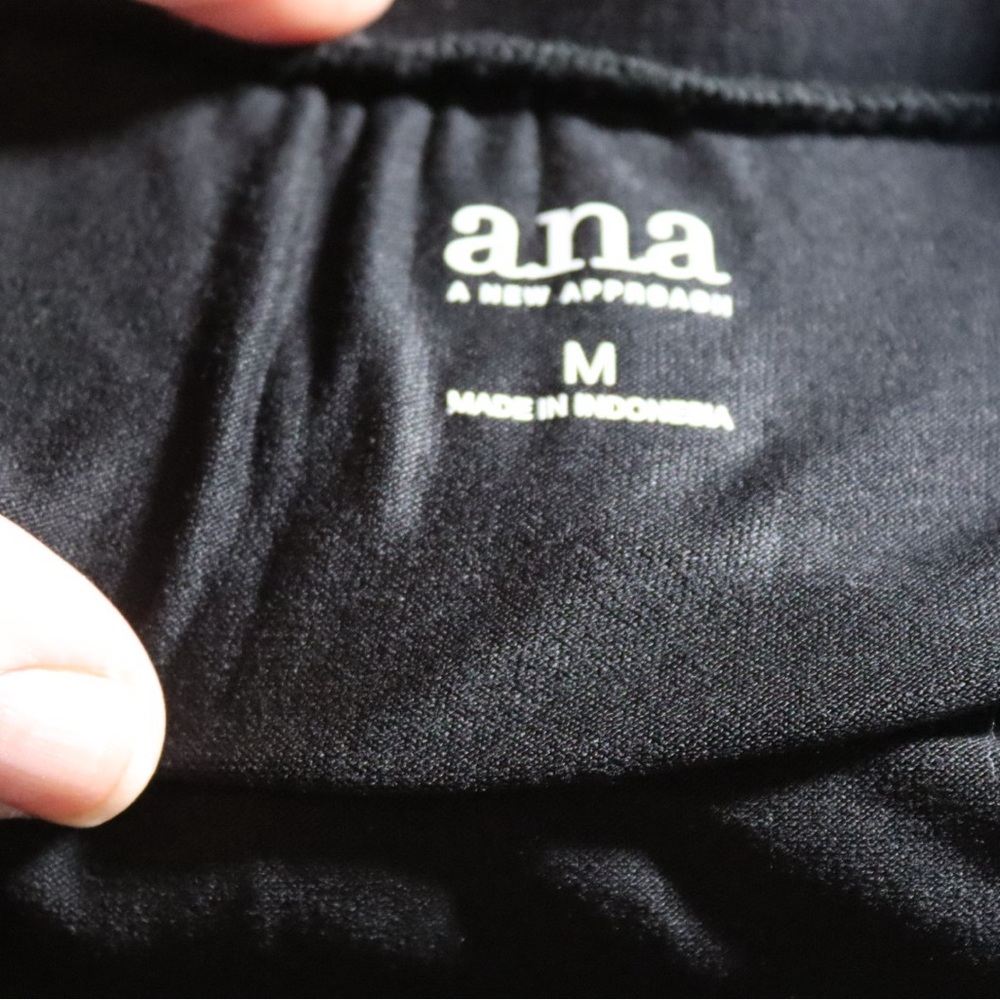 A.N.A black skirt, size medium - Picture 4 of 10